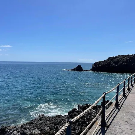 Charmante Segelyacht, Marina San Miguel, Teneriffa-sued *
