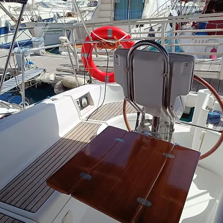 Charmante Segelyacht, Marina San Miguel, Teneriffa-sued
